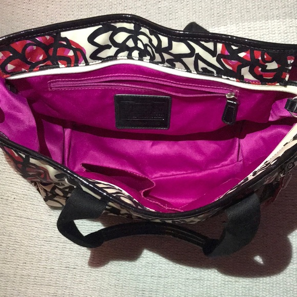 Coach Poppy Tote and clutch - Picture 3 of 6